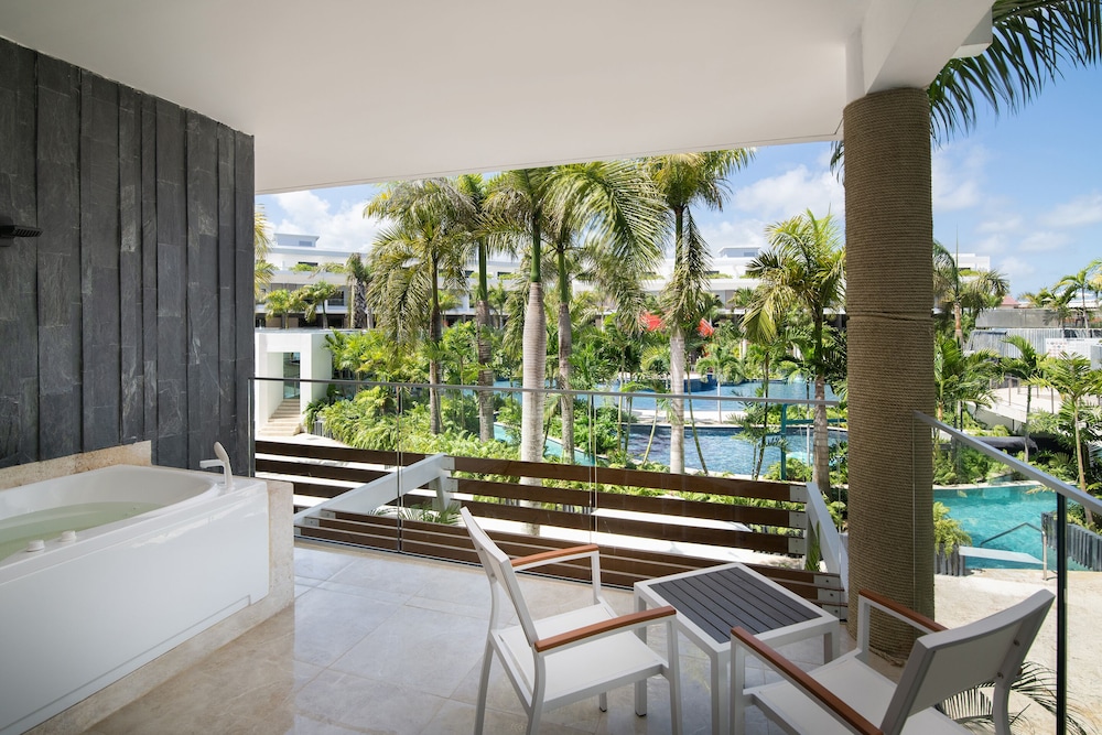 Dreams Onyx Resort & Spa All Inclusive — Hotel rooms in Uvero Alto, La Altagracia