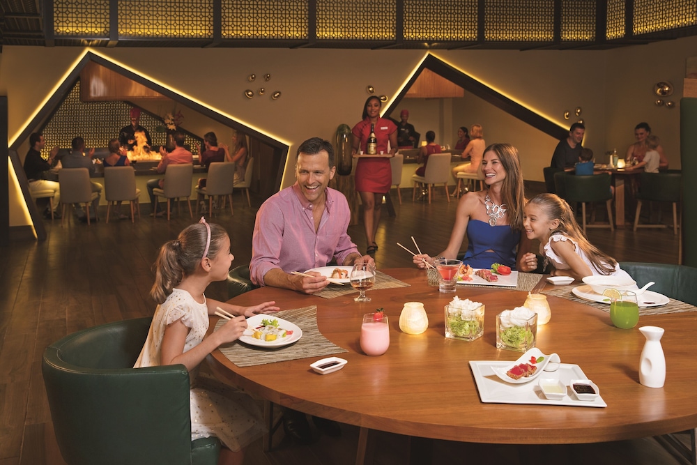 Dreams Onyx Resort & Spa All Inclusive — Restaurant & bars in Uvero Alto, La Altagracia