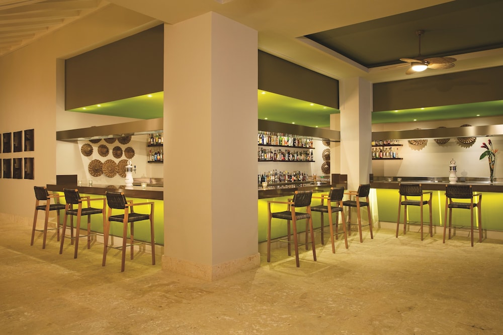 Dreams Onyx Resort & Spa All Inclusive — Restaurant & bars in Uvero Alto, La Altagracia
