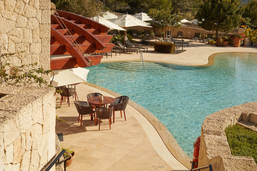 Cap Vermell Grand Hotel — Swimming pool in Capdepera, Balearic Islands