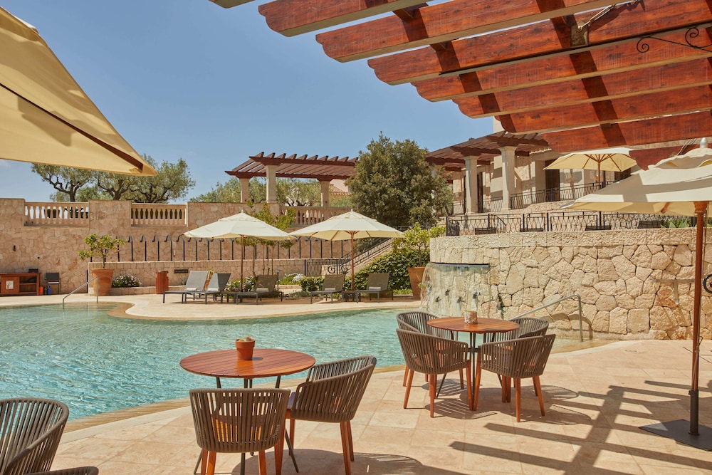 Cap Vermell Grand Hotel — Swimming pool in Capdepera, Balearic Islands