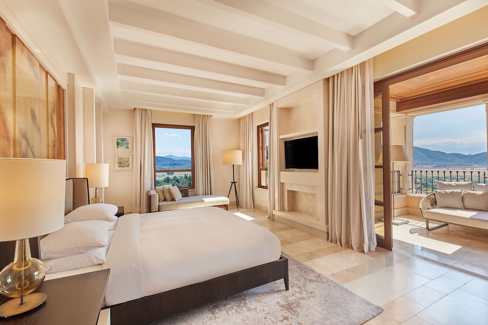 Cap Vermell Grand Hotel — Hotel rooms in Capdepera, Balearic Islands