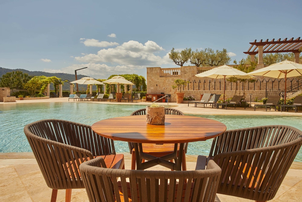 Cap Vermell Grand Hotel — Swimming pool in Capdepera, Balearic Islands