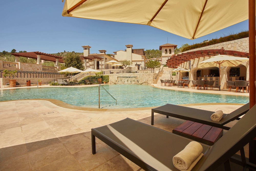 Cap Vermell Grand Hotel — Swimming pool in Capdepera, Balearic Islands