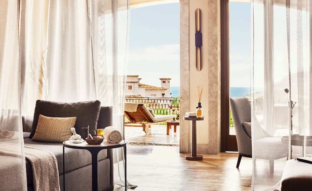 Cap Vermell Grand Hotel — Hotel rooms in Capdepera, Balearic Islands