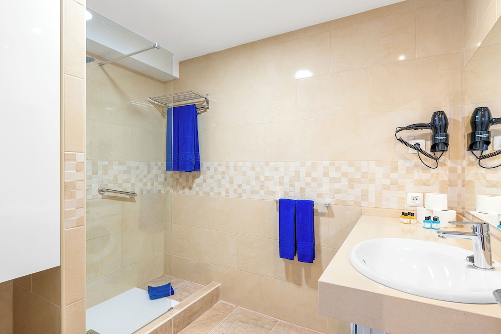 Ocean Vistas 24 — Hotel rooms in Puerto de la Cruz, Canary Islands