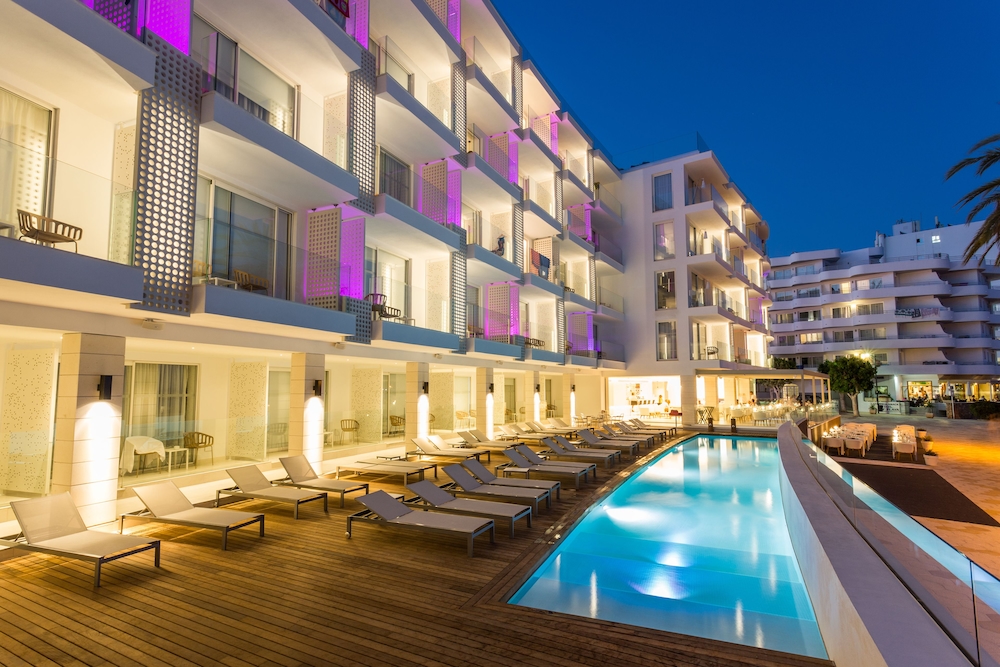 One Ibiza Suites - zdjęcie 4