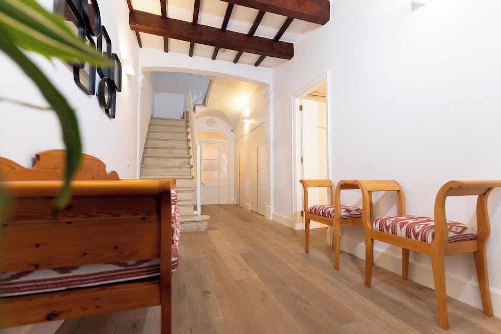 Can Roca Nou — Hotel building in Mahon, Balearic Islands