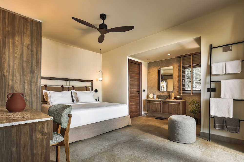 Enorme Infinity Elounda - Adults Only — Hotel rooms in Elounda