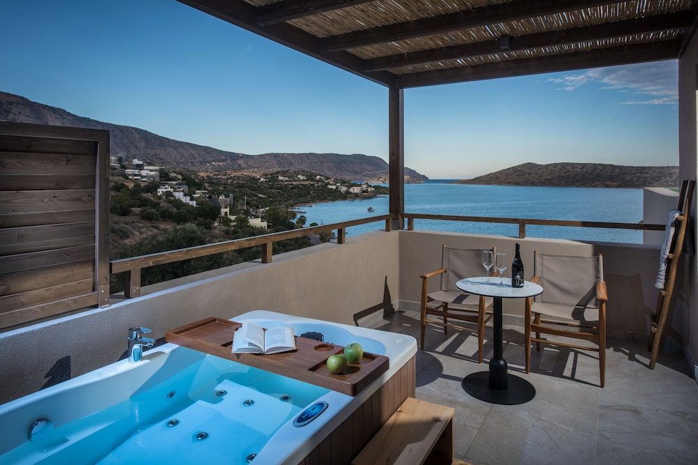 Enorme Infinity Elounda - Adults Only — Hotel rooms in Elounda