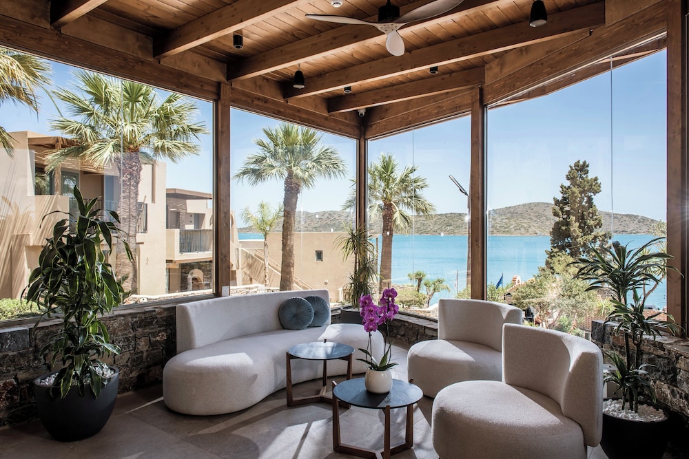 Enorme Infinity Elounda - Adults Only — Hotel building in Elounda