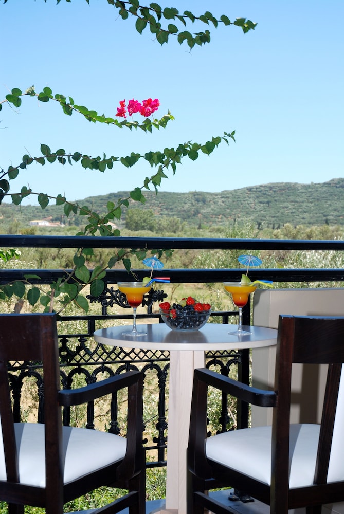 Letsos Hotel — Restaurant & bars in Alikanas, Ionian Islands