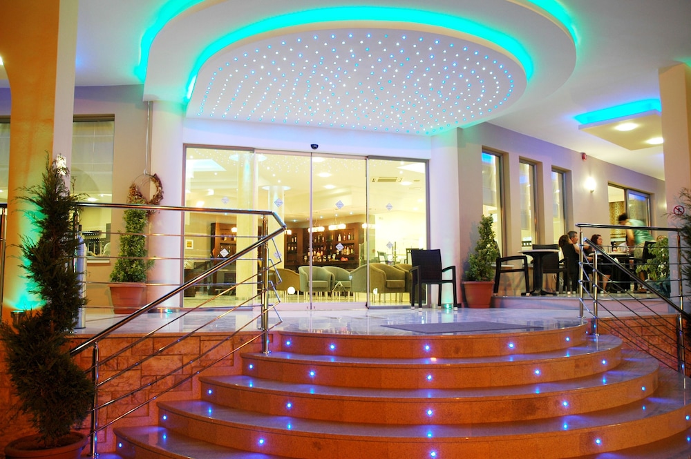 Letsos Hotel — Hotel building in Alikanas, Ionian Islands