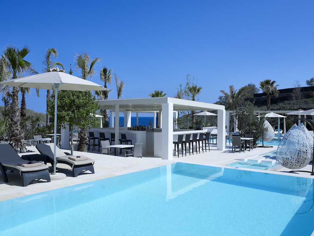 Aurora Luxury Suites — Restaurant & bars in Imerovigli, South Aegean
