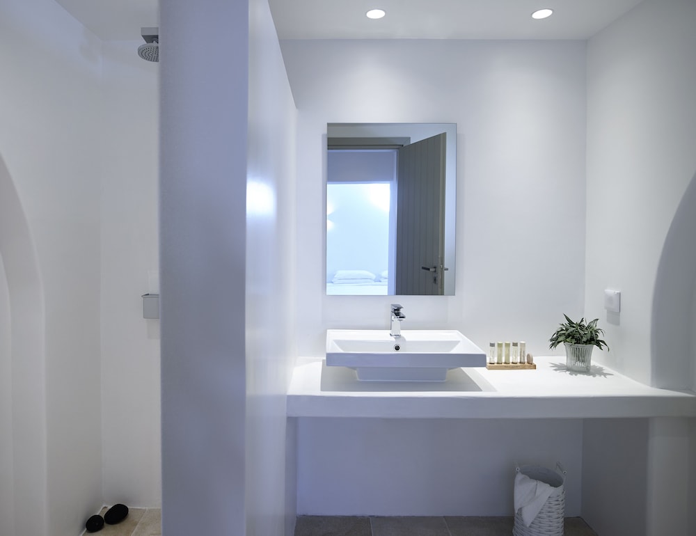 Aurora Luxury Suites — Hotel rooms in Imerovigli, South Aegean