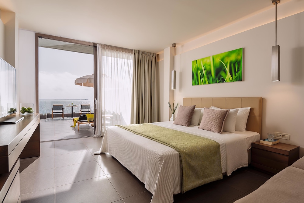 White Rocks Hotel Kefalonia — Hotel rooms in Lassi, Ionian Islands