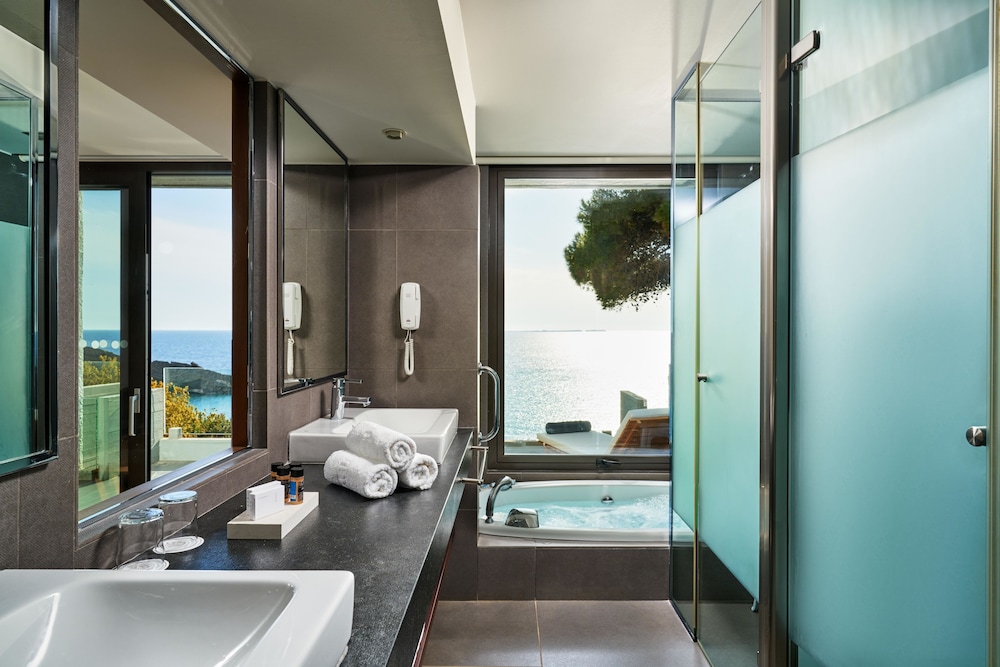 White Rocks Hotel Kefalonia — Hotel rooms in Lassi, Ionian Islands