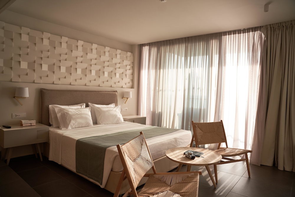 White Rocks Hotel Kefalonia — Hotel rooms in Lassi, Ionian Islands