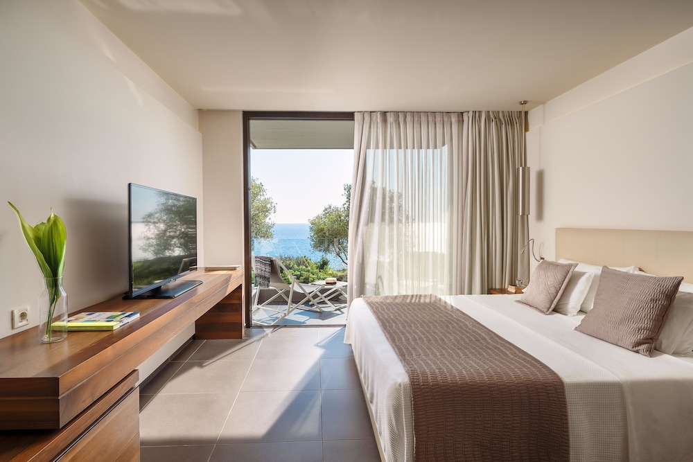 White Rocks Hotel Kefalonia — Hotel rooms in Lassi, Ionian Islands