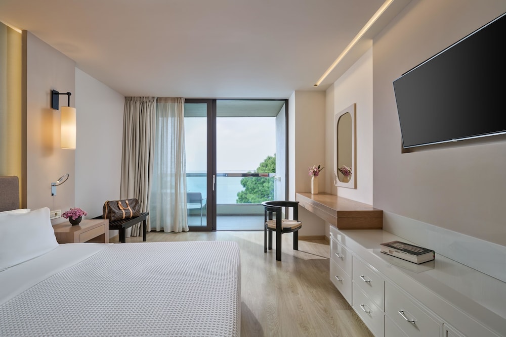 White Rocks Hotel Kefalonia — Hotel rooms in Lassi, Ionian Islands