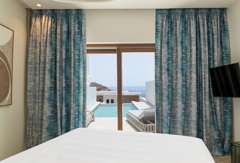 LYO Boutique Hotel — Hotel rooms in Plintri, South Aegean