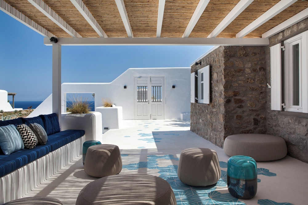 LYO Boutique Hotel — Hotel building in Plintri, South Aegean