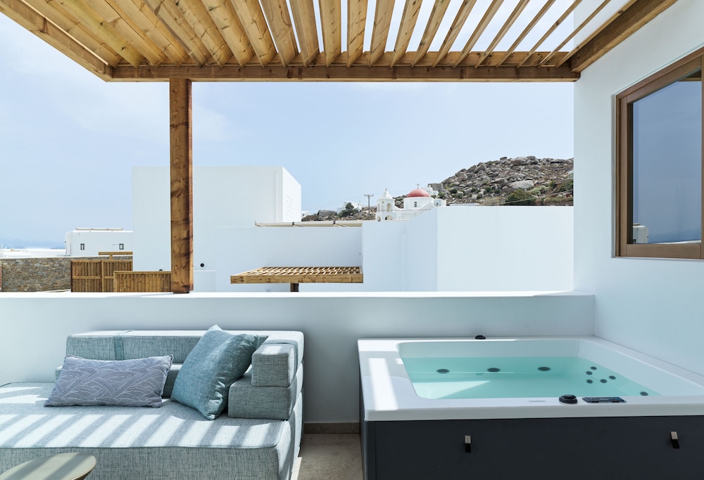 LYO Boutique Hotel — Spa in Plintri, South Aegean