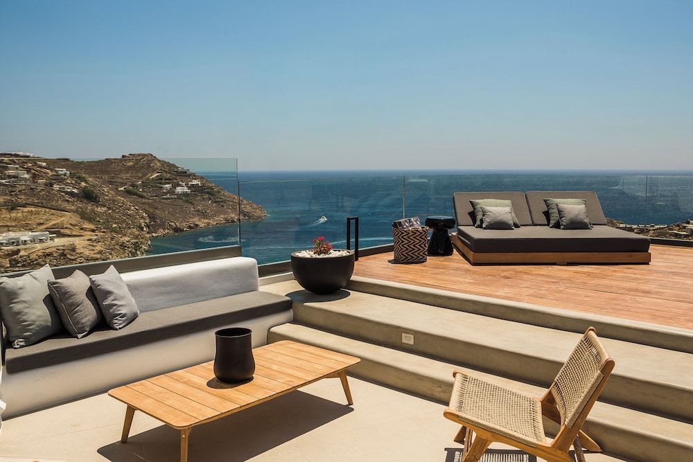 LYO Boutique Hotel — Hotel building in Plintri, South Aegean