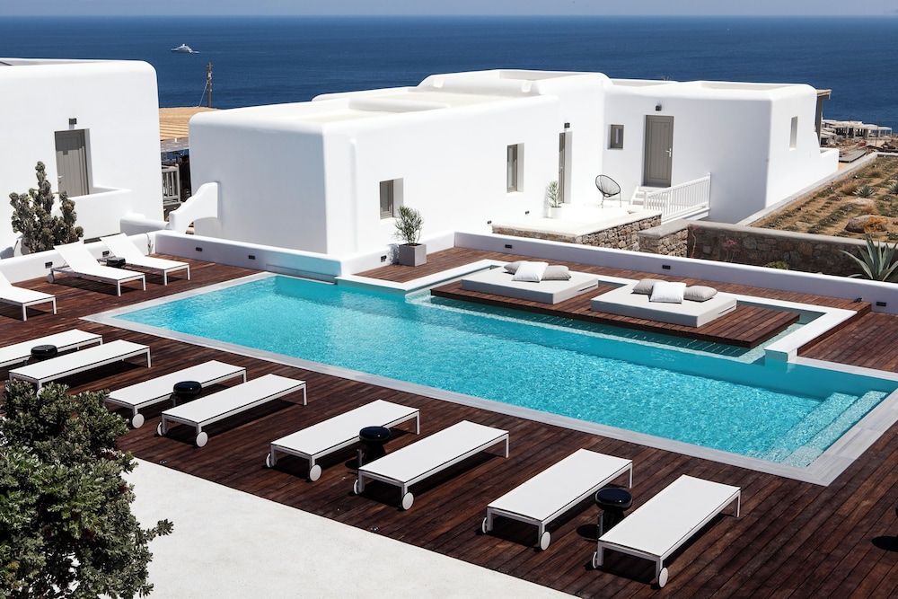 LYO Boutique Hotel — Main photo in Plintri, South Aegean
