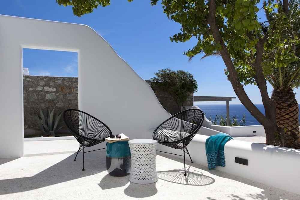 LYO Boutique Hotel — Hotel building in Plintri, South Aegean