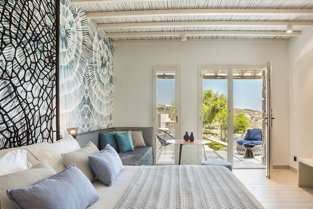 LYO Boutique Hotel — Hotel rooms in Plintri, South Aegean