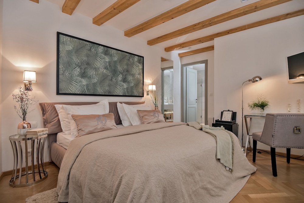 Heritage Hotel 19 — Hotel rooms in Split, Split-Dalmatia