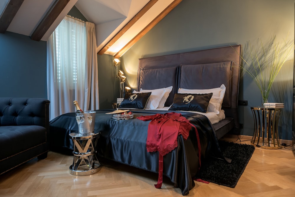 Heritage Hotel 19 — Hotel rooms in Split, Split-Dalmatia