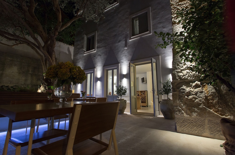 Heritage Hotel 19 — Hotel building in Split, Split-Dalmatia