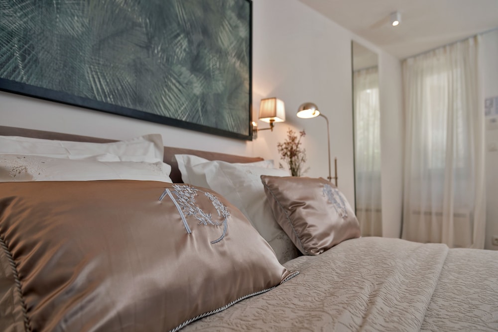 Heritage Hotel 19 — Hotel rooms in Split, Split-Dalmatia