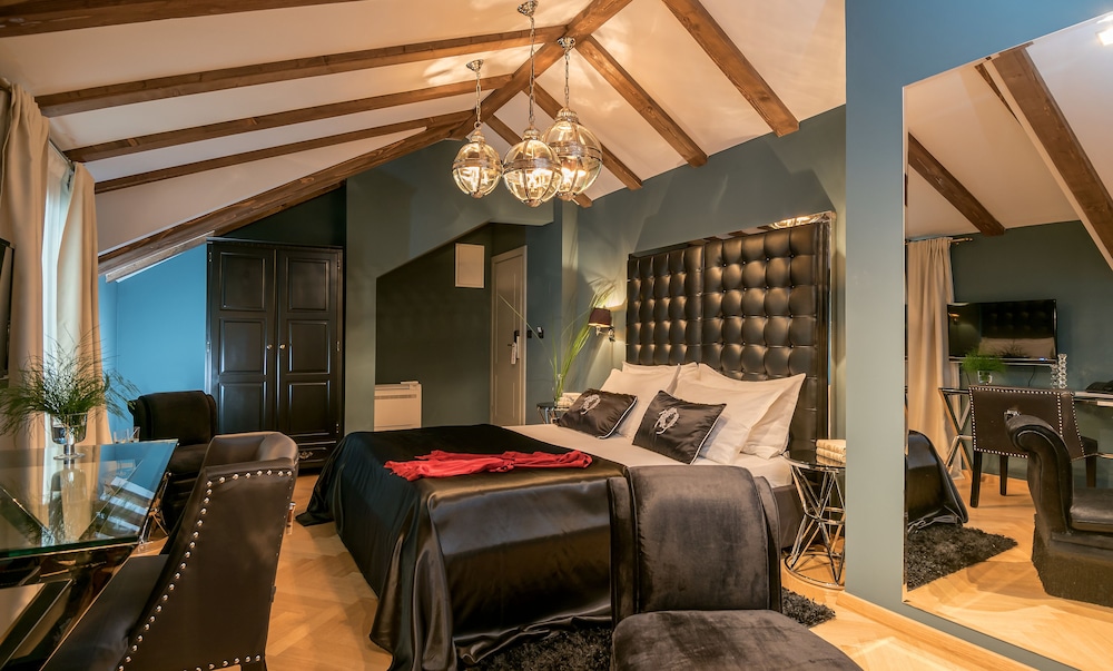 Heritage Hotel 19 — Hotel rooms in Split, Split-Dalmatia