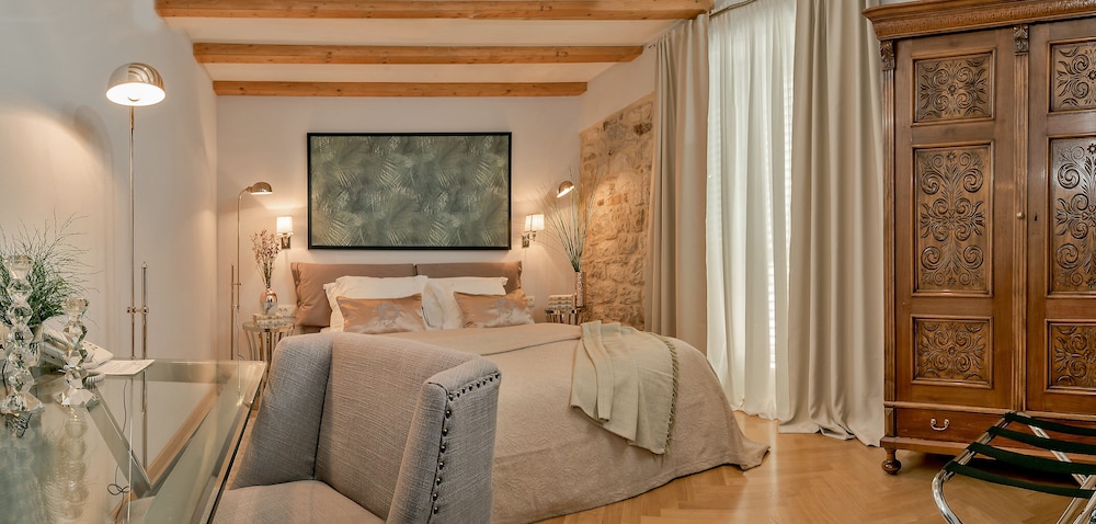 Heritage Hotel 19 — Hotel rooms in Split, Split-Dalmatia