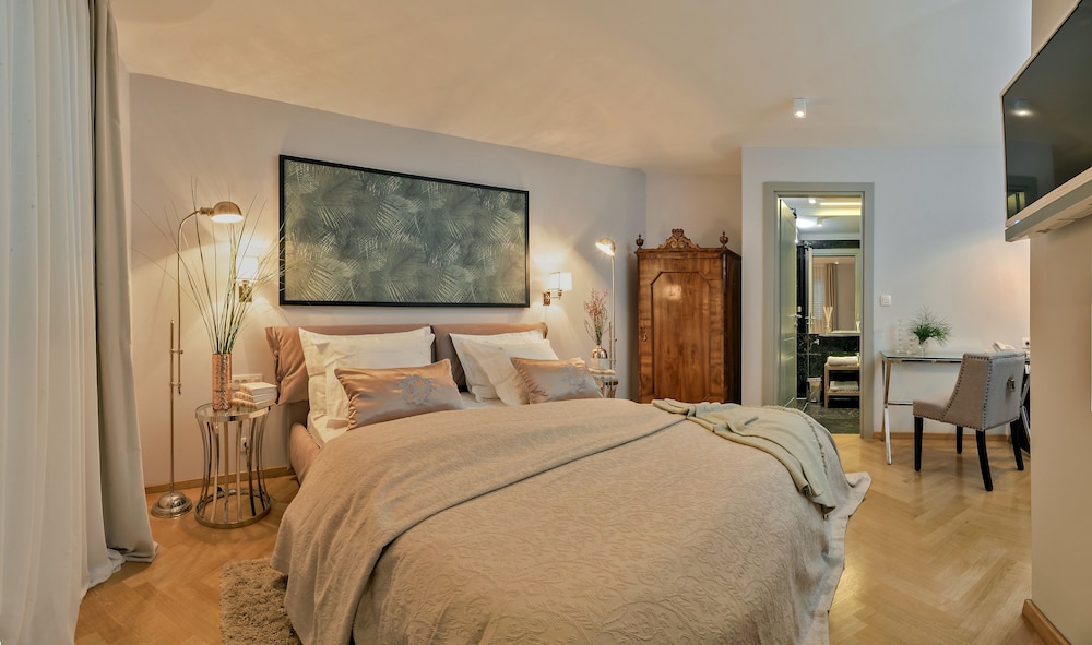 Heritage Hotel 19 — Hotel rooms in Split, Split-Dalmatia