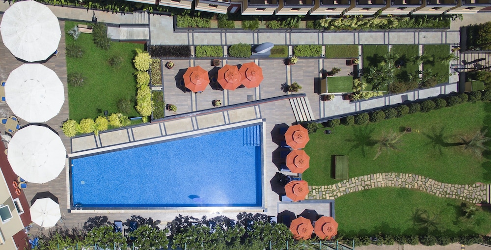 ibis Styles Goa Calangute Hotel — Swimming pool in Calangute, Goa