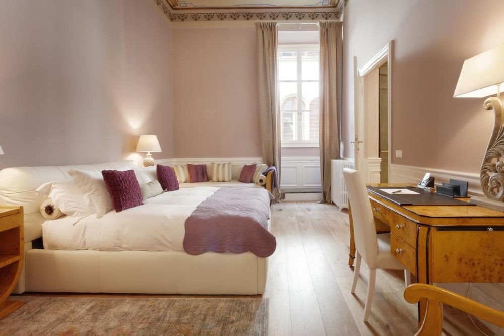 La Maison du Sage — Hotel rooms in Florence, Tuscany