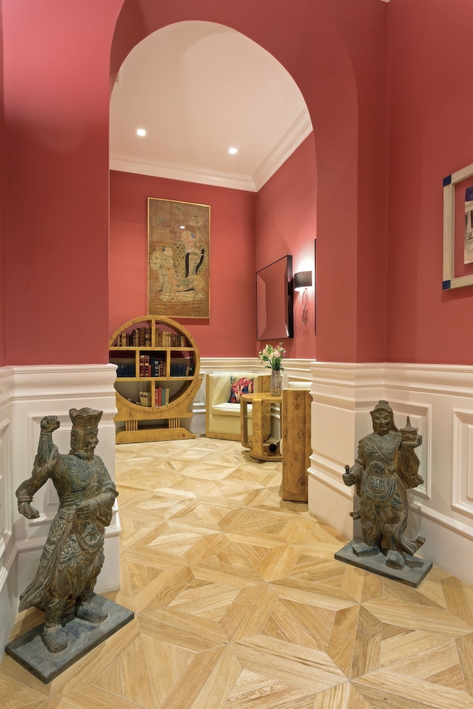 La Maison du Sage — Hotel building in Florence, Tuscany