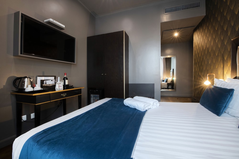 Hotel 87 Eighty seven — Hotel rooms in Rome, Lazio