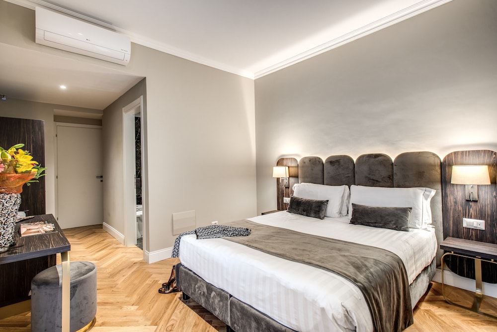 Hotel 87 Eighty seven — Hotel rooms in Rome, Lazio