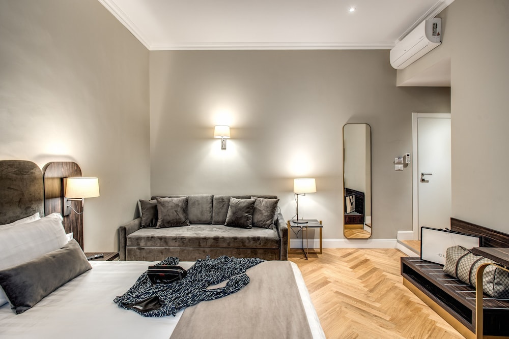 Hotel 87 Eighty seven — Hotel rooms in Rome, Lazio