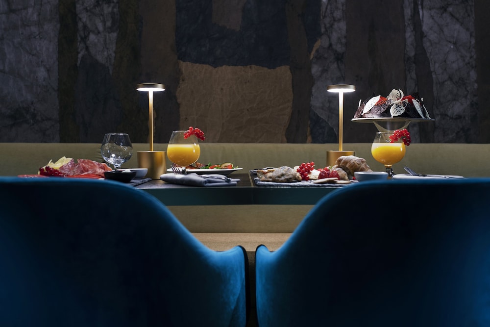 Hotel 87 Eighty seven — Restaurant & bars in Rome, Lazio
