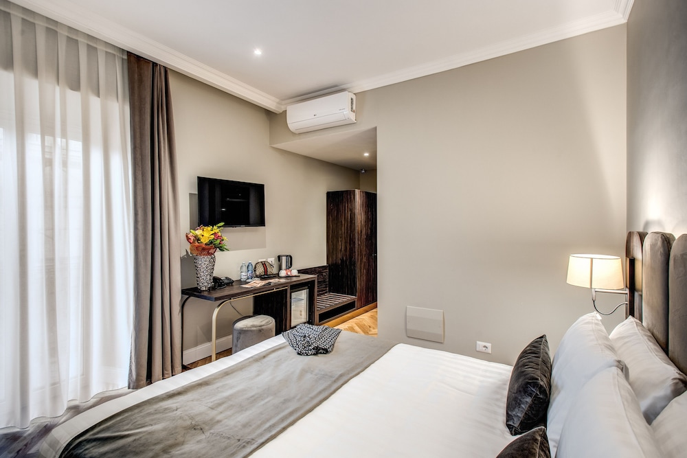 Hotel 87 Eighty seven — Hotel rooms in Rome, Lazio