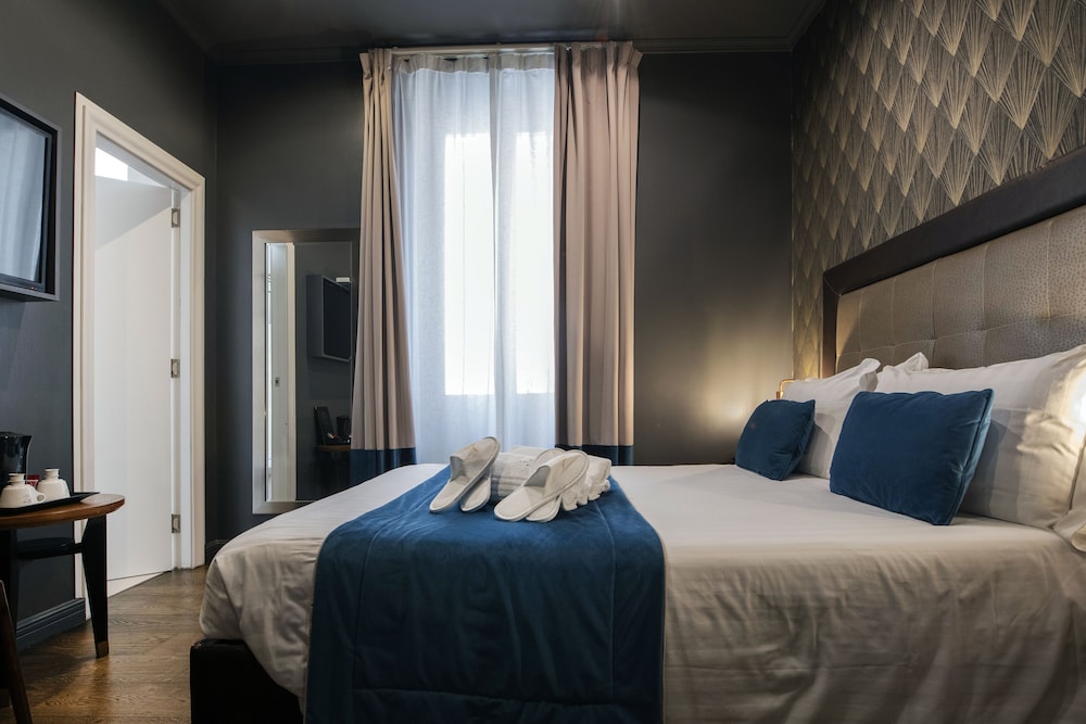 Hotel 87 Eighty seven — Hotel rooms in Rome, Lazio