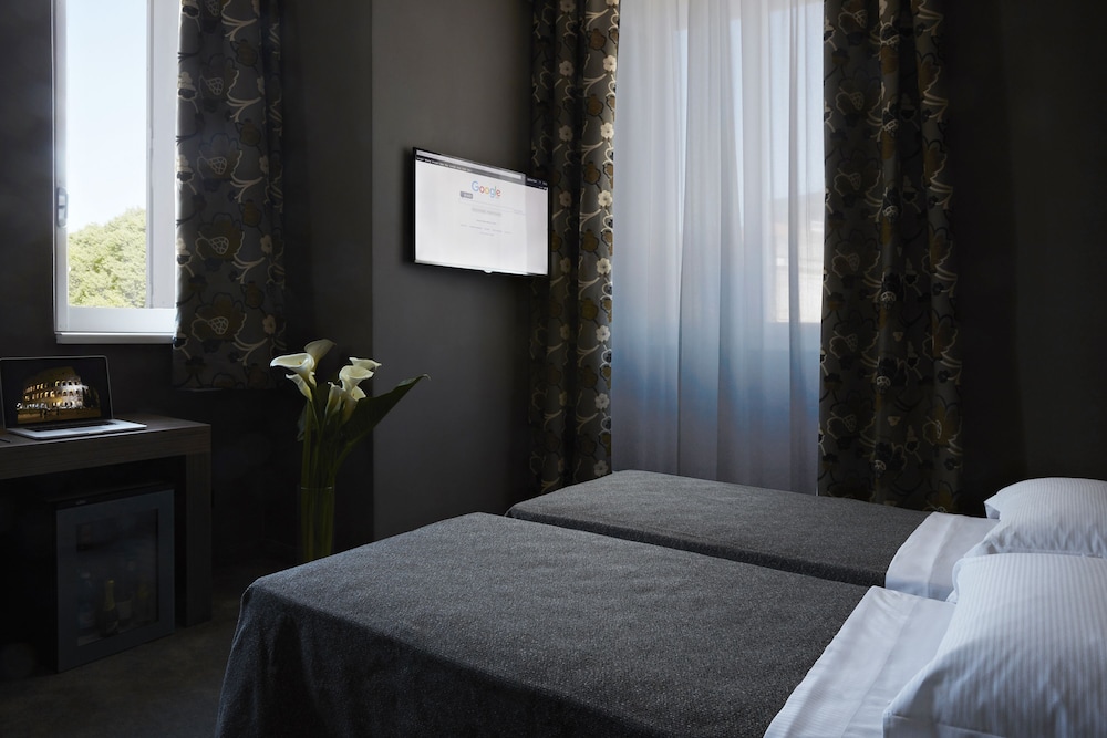 Hotel The Building — Hotel rooms in Rome, Lazio