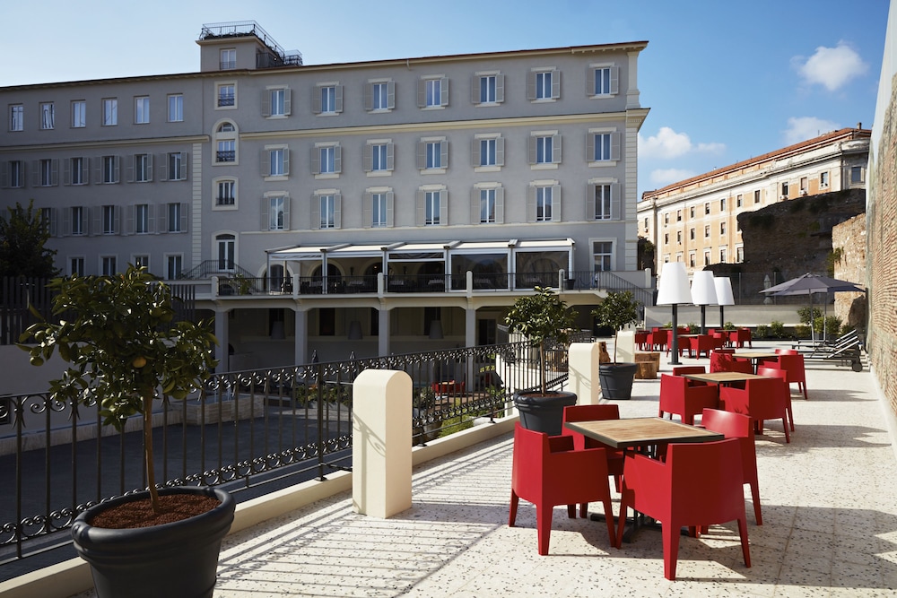 Hotel The Building — Hotel building in Rome, Lazio