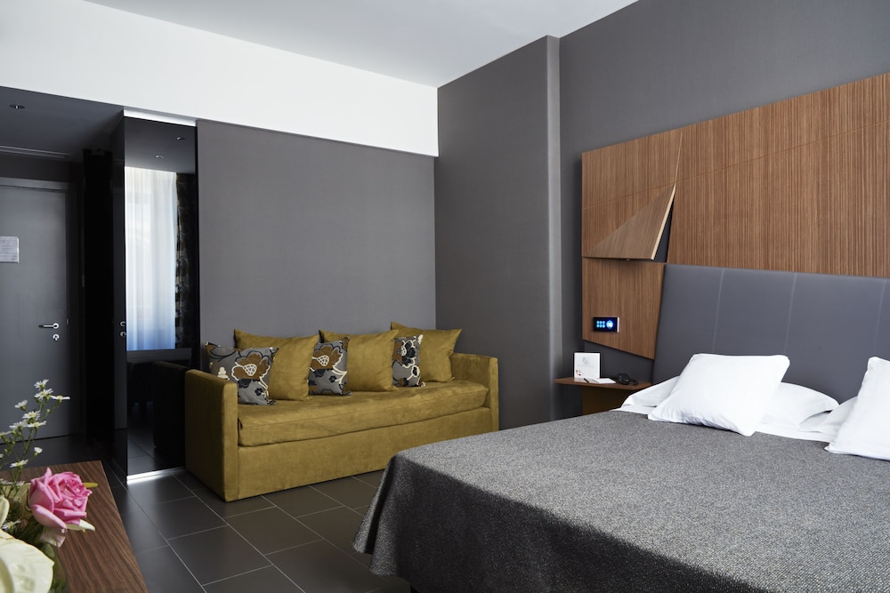 Hotel The Building — Hotel rooms in Rome, Lazio